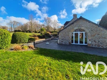 Maison - 176 m² - 7 pièces