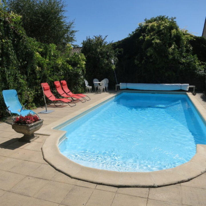 Maison - 273 m² - 15 pièces