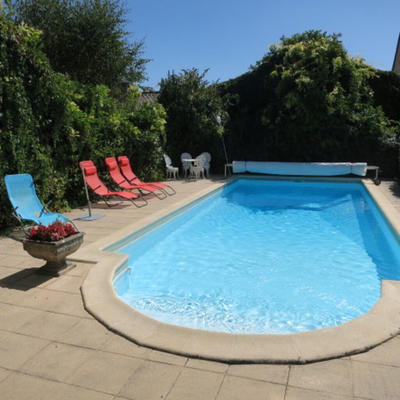 Maison - 273 m² - 15 pièces