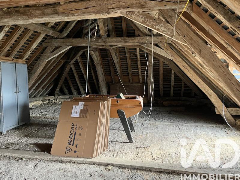 Maison - 202 m² - 8 pièces