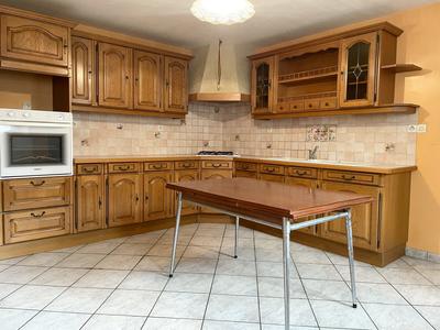 Maison - 98 m² - 5 pièces