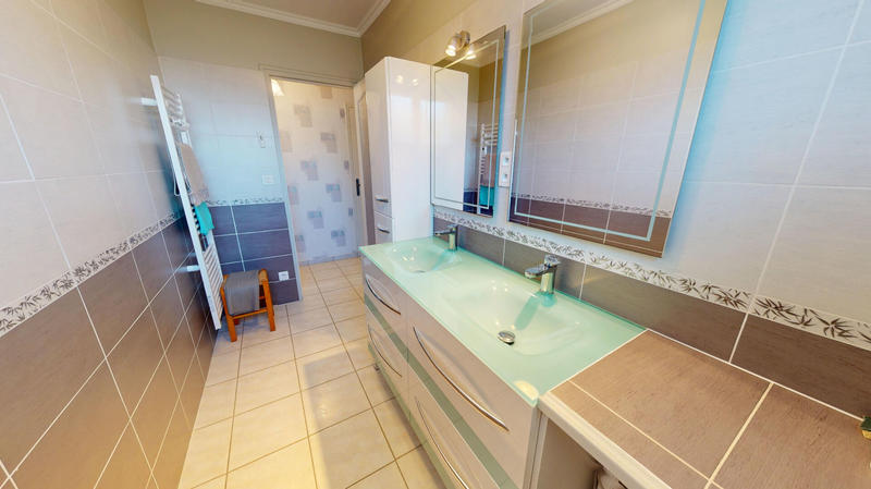 Maison - 102 m² - 5 pièces