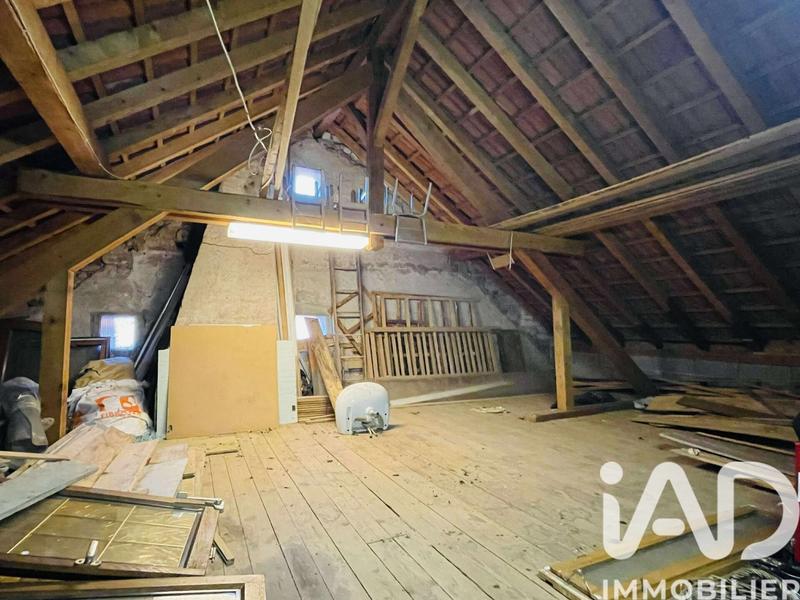 Maison - 143 m² - 9 pièces