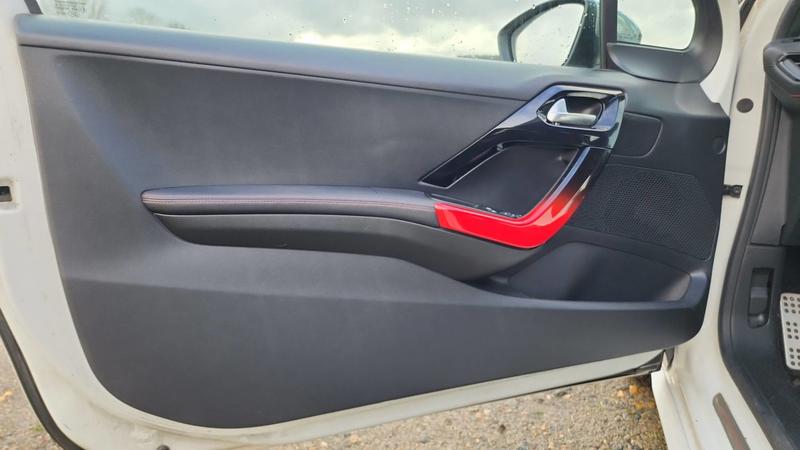 Peugeot 208 1.6 Thp 200 Gti