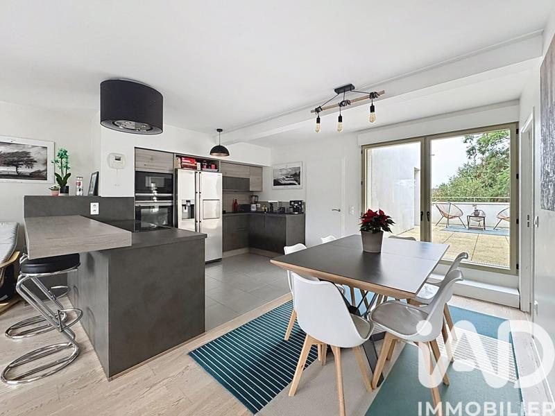 Appartement - 92 m² - 5 pièces