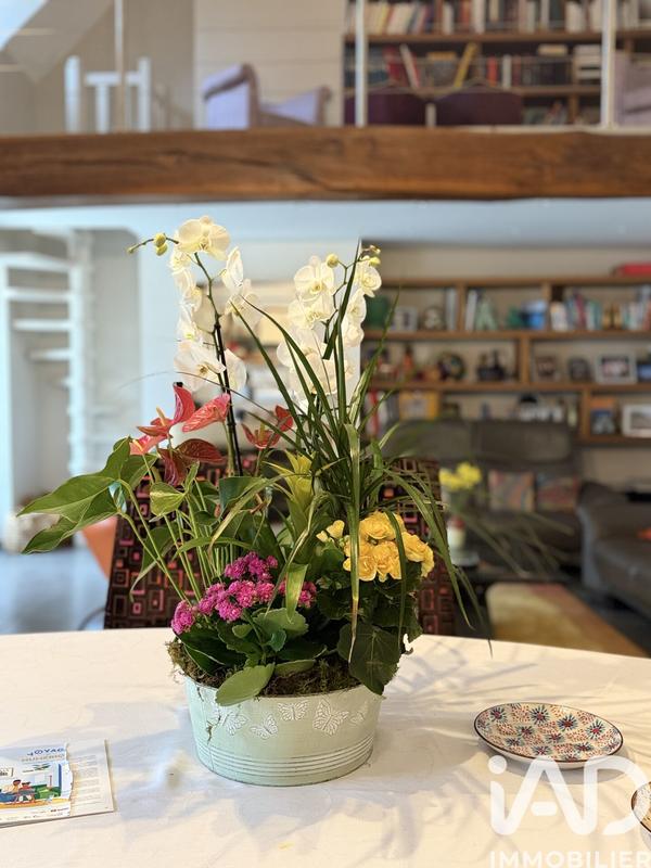 Maison - 245 m² - 9 pièces