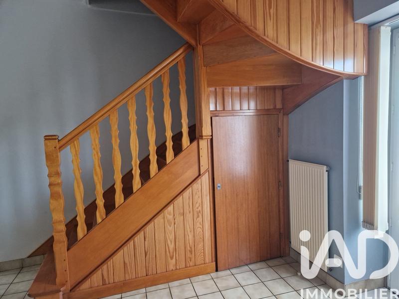 Maison - 389 m² - 9 pièces