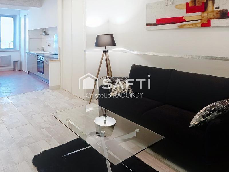 Maison - 152 m² - 9 pièces