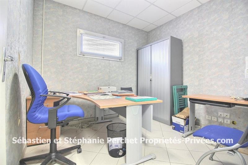 Maison - 213 m² - 8 pièces