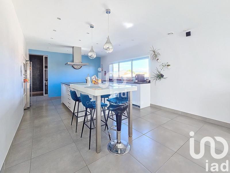 Maison - 180 m² - 7 pièces