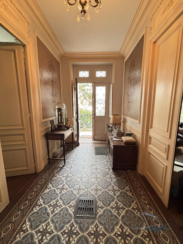 Maison ancienne - 266 m² - 12 pièces