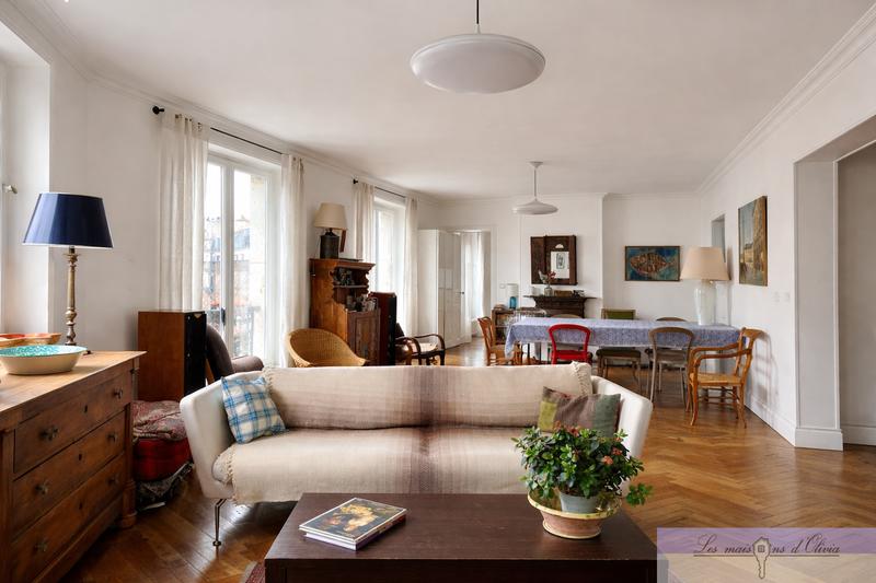 Appartement - 120 m² - 6 pièces