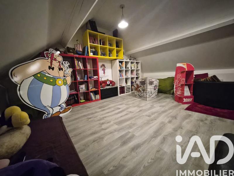 Maison - 320 m² - 8 pièces