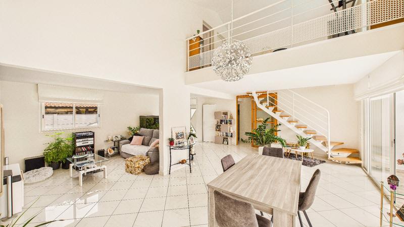 Maison - 172 m² - 7 pièces