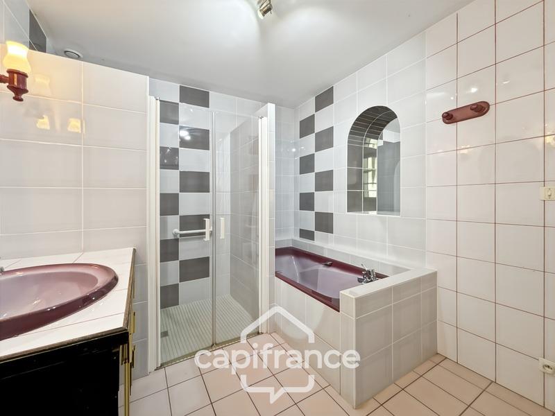 Maison - 165 m² - 6 pièces