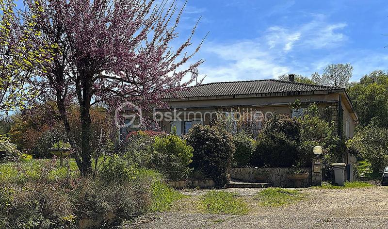 Villa - 140 m² - 5 pièces