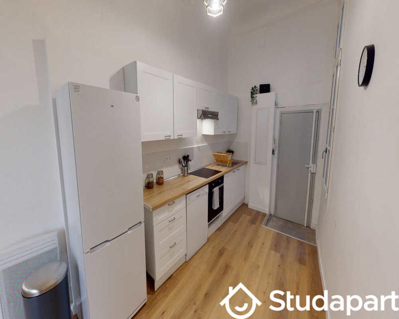 Chambre - 90 m² - 1 pièce