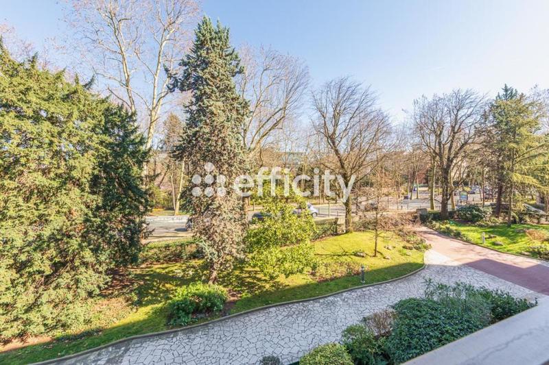 Appartement - 94 m² - 4 pièces