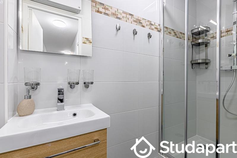 Chambre - 9 m² - 1 pièce