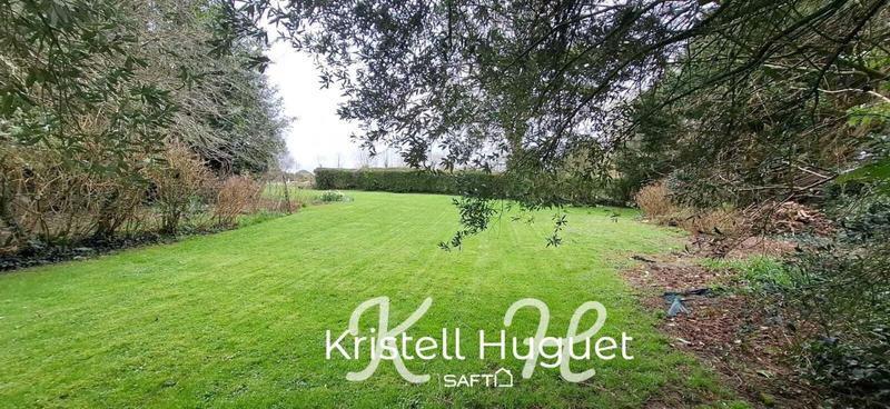 Maison - 195 m² - 9 pièces