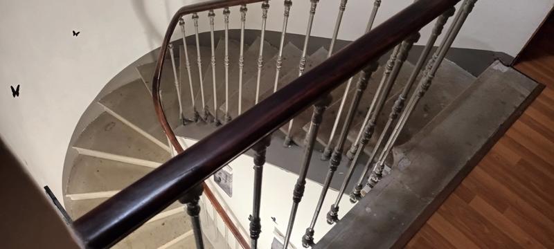 Maison - 315 m² - 12 pièces