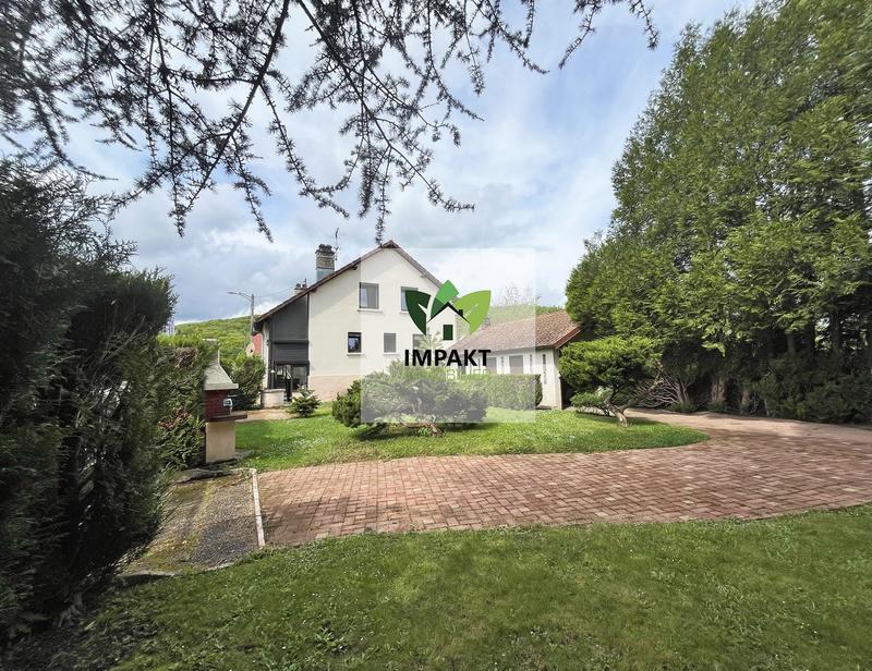 Maison - 194 m² - 7 pièces