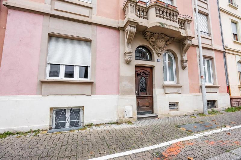 Appartement - 90 m² - 4 pièces