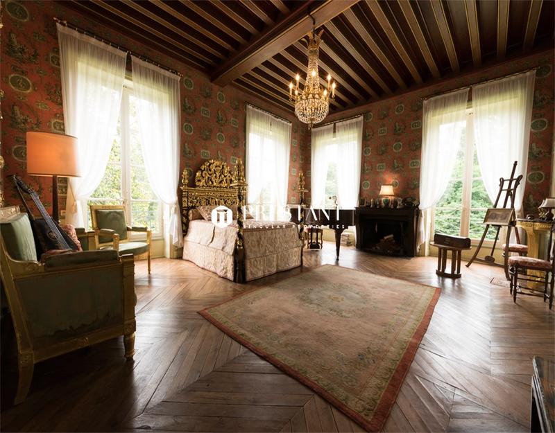 Château - 721 m² - 20 pièces