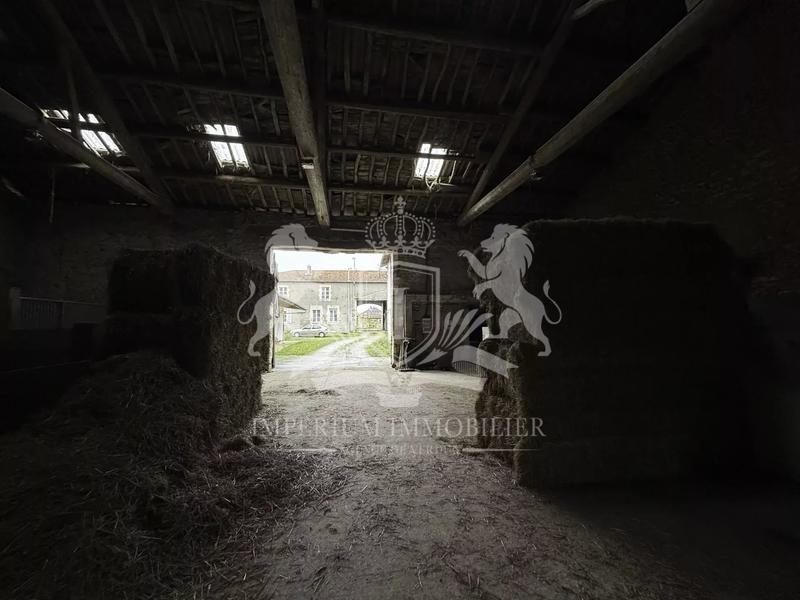 Haras - 200 m² - 5 pièces