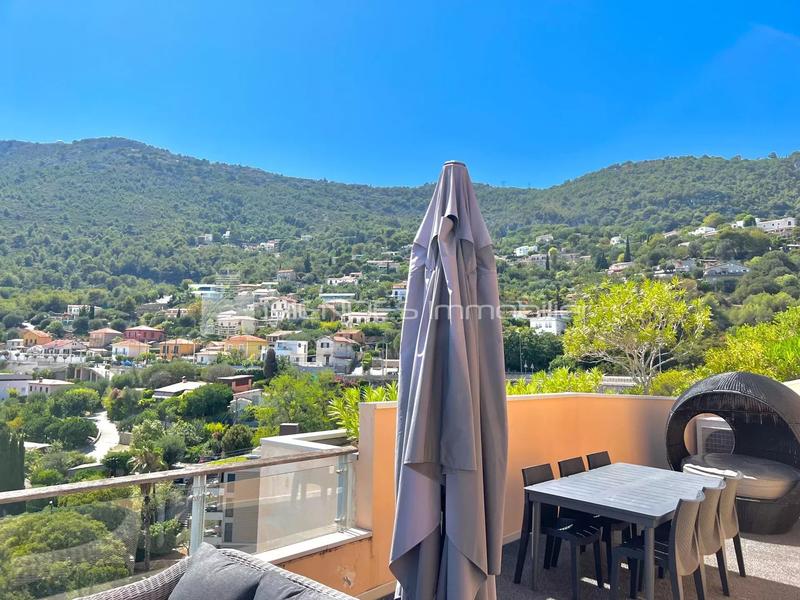 Appartement - 106 m² - 3 pièces