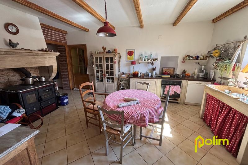Maison - 370 m² - 7 pièces