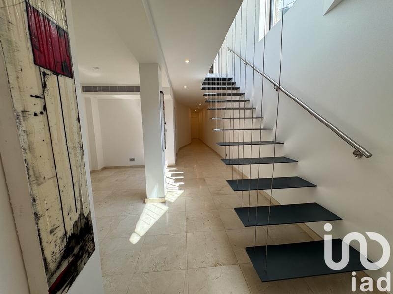 Maison - 510 m² - 7 pièces