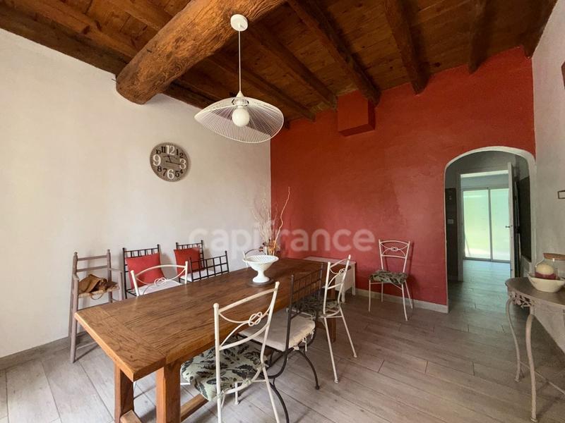 Maison - 329 m² - 11 pièces