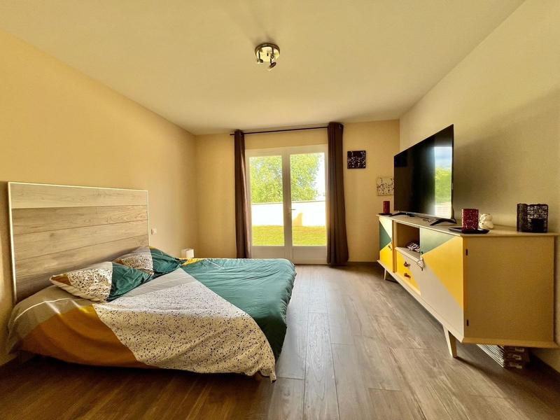 Maison - 235 m² - 7 pièces