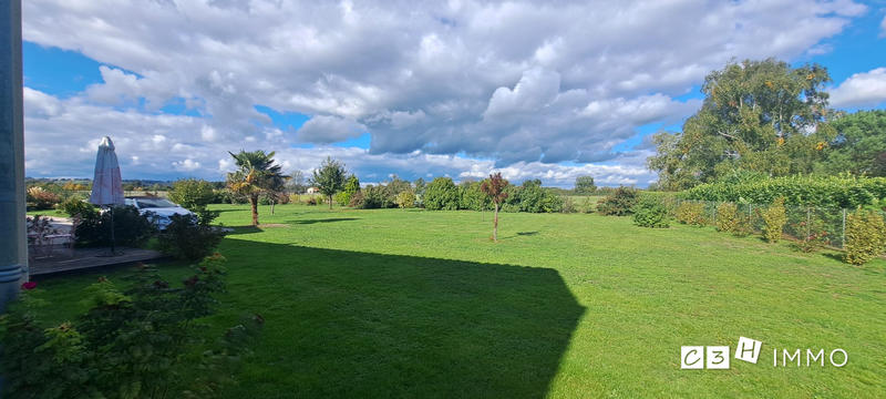 Villa - 222 m² - 7 pièces