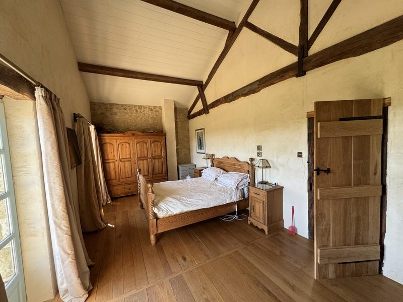 Maison ancienne - 370 m² - 8 pièces