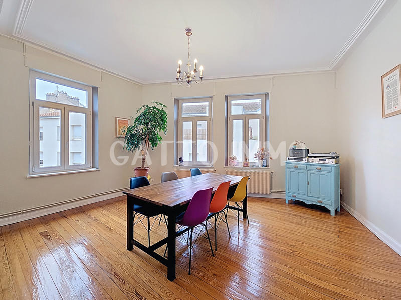 Appartement - 153 m² - 4 pièces