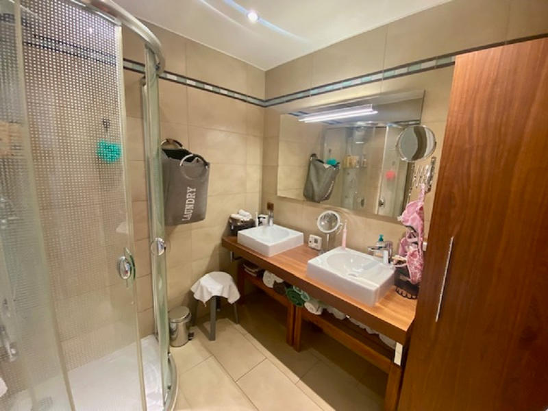 Maison - 104 m² - 5 pièces