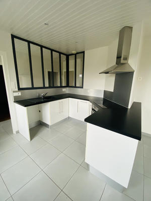 Maison - 85 m² - 4 pièces