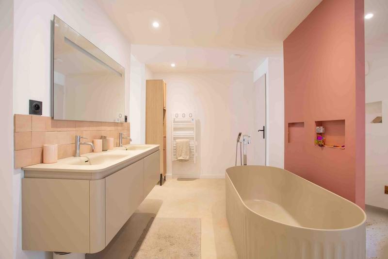 Mas - 430 m² - 10 pièces