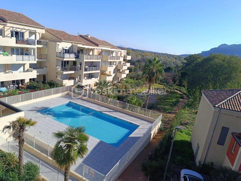 Appartement - 55 m² - 3 pièces