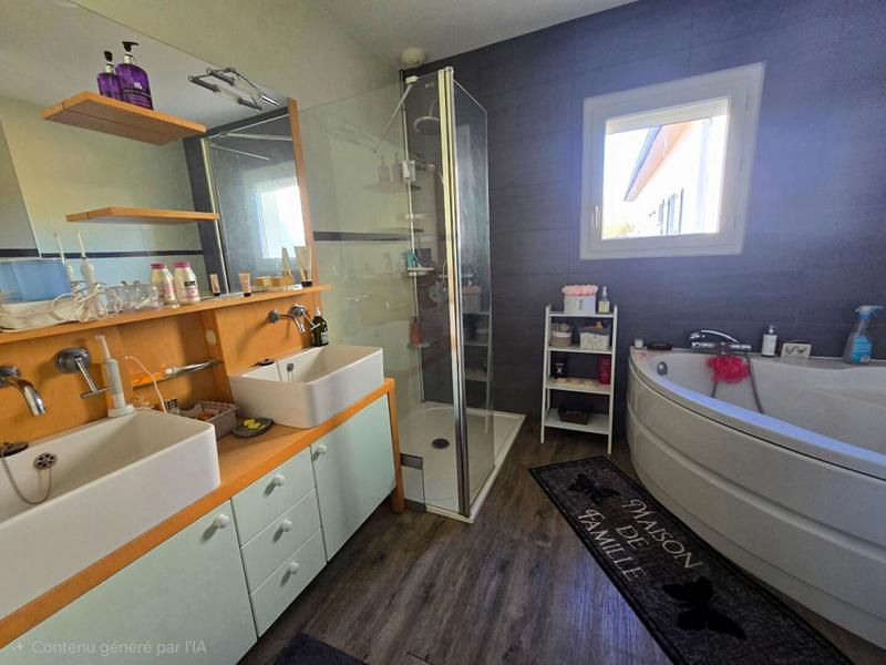 Maison - 340 m² - 11 pièces