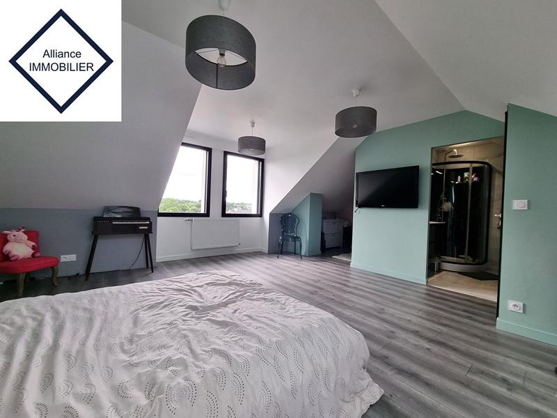 Maison - 198 m² - 6 pièces