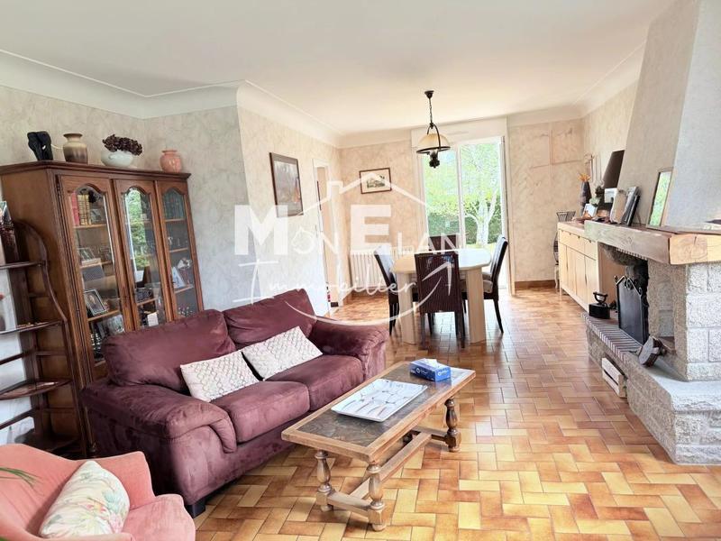 Maison - 167 m² - 9 pièces