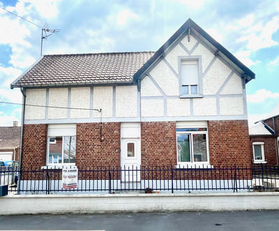 Maison - 80 m² - 5 pièces