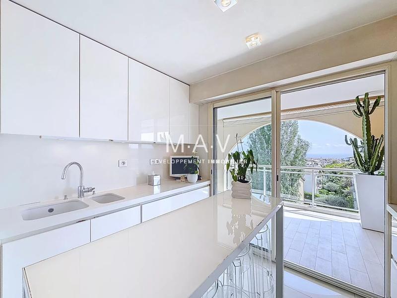 Appartement - 123 m² - 4 pièces