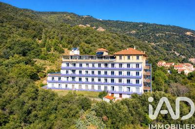 Immeuble - 7 873 m² - 3 pièces