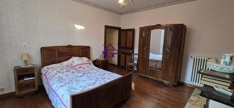 Maison - 195 m² - 7 pièces