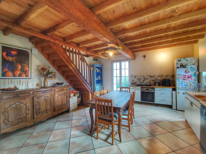 Maison ancienne - 132 m² - 7 pièces