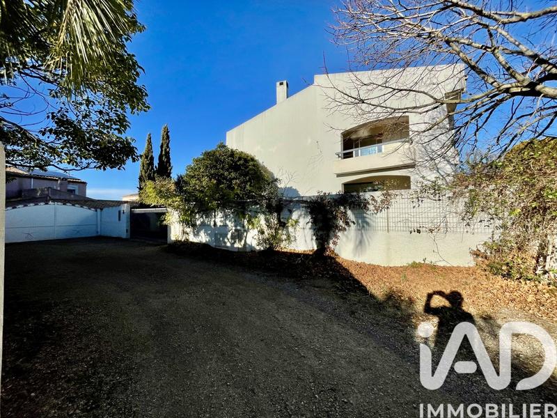 Maison - 310 m² - 10 pièces